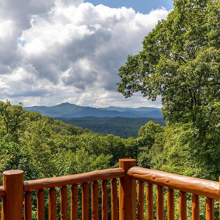 Mountain Camp Villa Blowing Rock Exterior photo